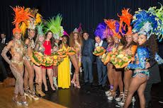 Charity-Gala Giovane Elber with samba dancers
